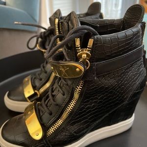 GIUSEPPE ZANOTTI - women shoes - brand new - closet clean out